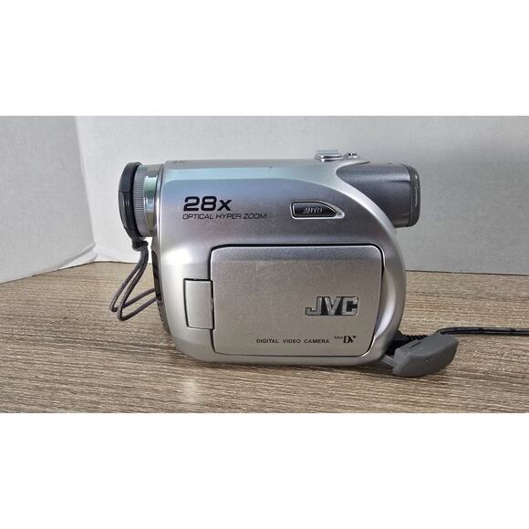 JVC GR-D347U Digital Video Camera 28x Optical Zoom, Battery, *Read - Picture 5 of 6